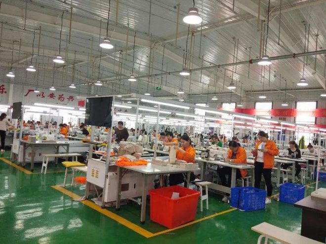 服装工厂信息化管理与精益生产融合 数据库系统的核心驱动